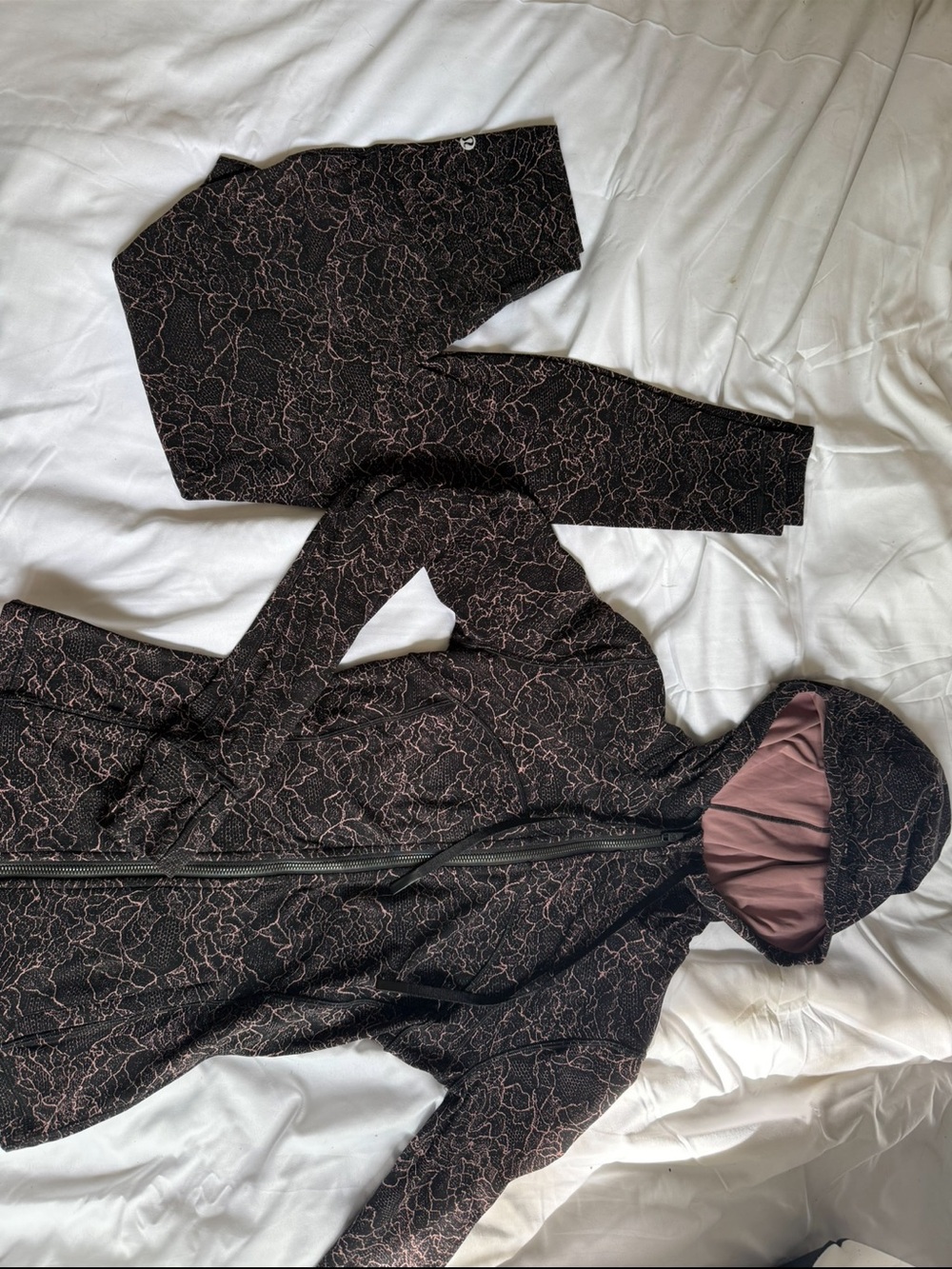LULULEMON ALIGN LEGGINGS & DEFINE JACKET SET